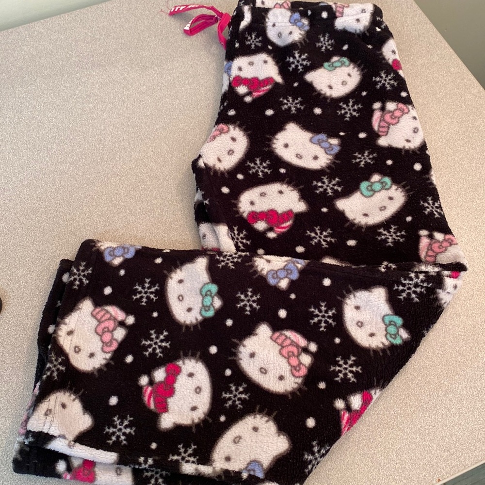 Hello Kitty - fluffy  holiday pajama pants. Size L (girls)
